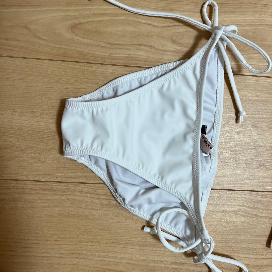 ホワイト ノンワイヤービキニ 7M