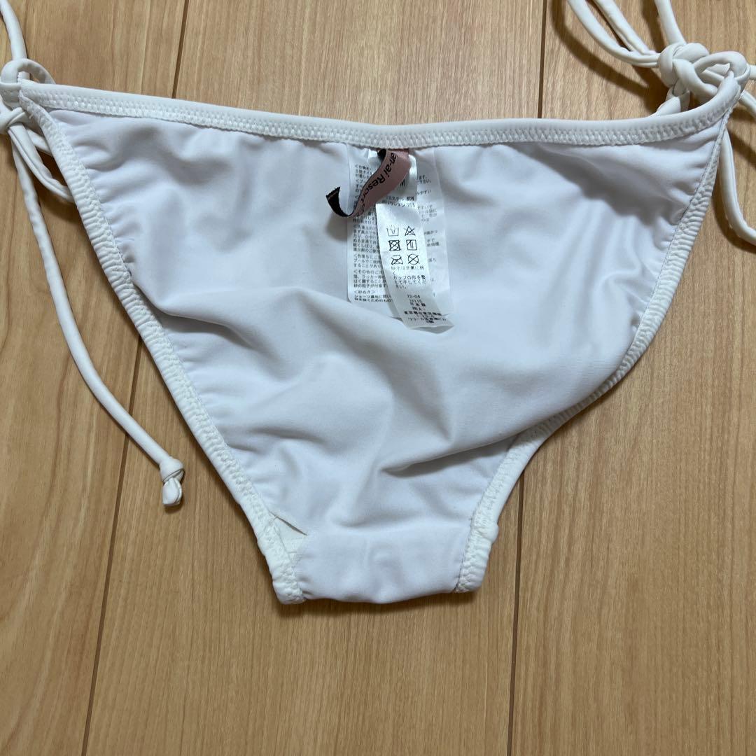 ホワイト ノンワイヤービキニ 7M