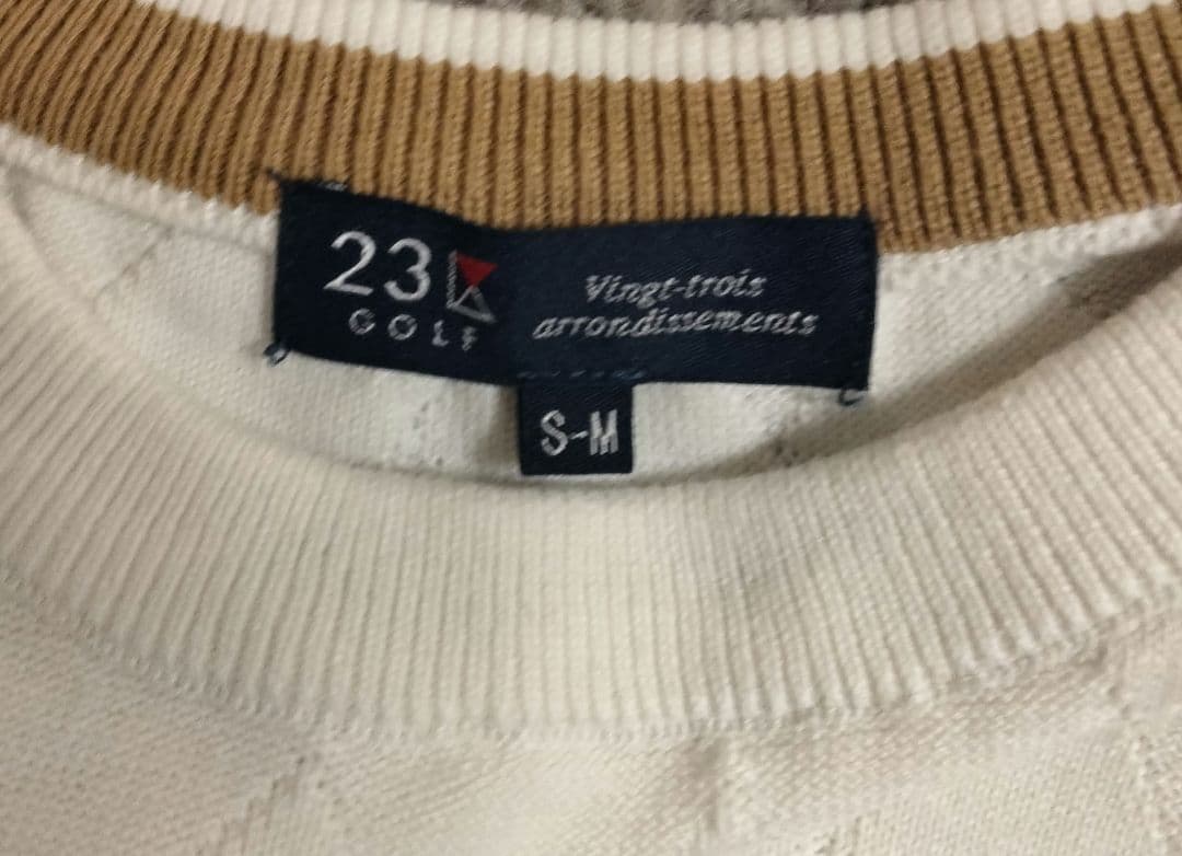 ゴルフウェア　ニットアップ 23区