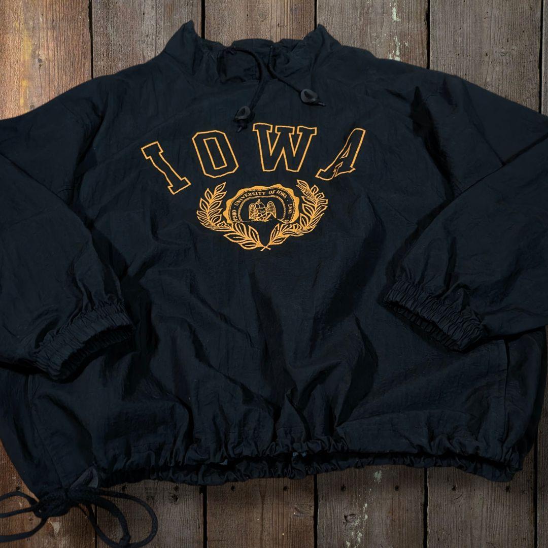 90s　モックネック　ナイロンプルオーバー　アイオワ州　カレッジプリント　裾絞り