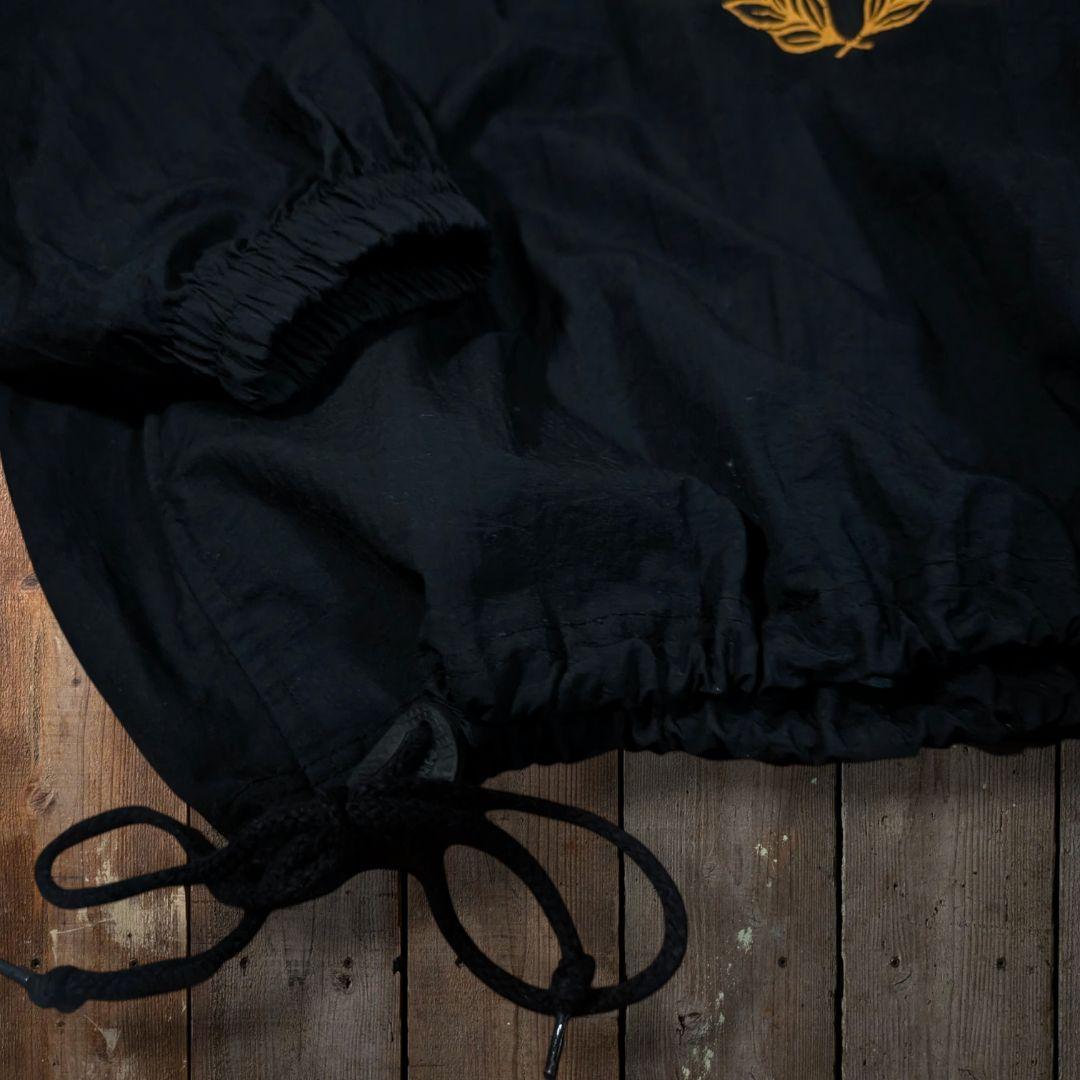 90s　モックネック　ナイロンプルオーバー　アイオワ州　カレッジプリント　裾絞り