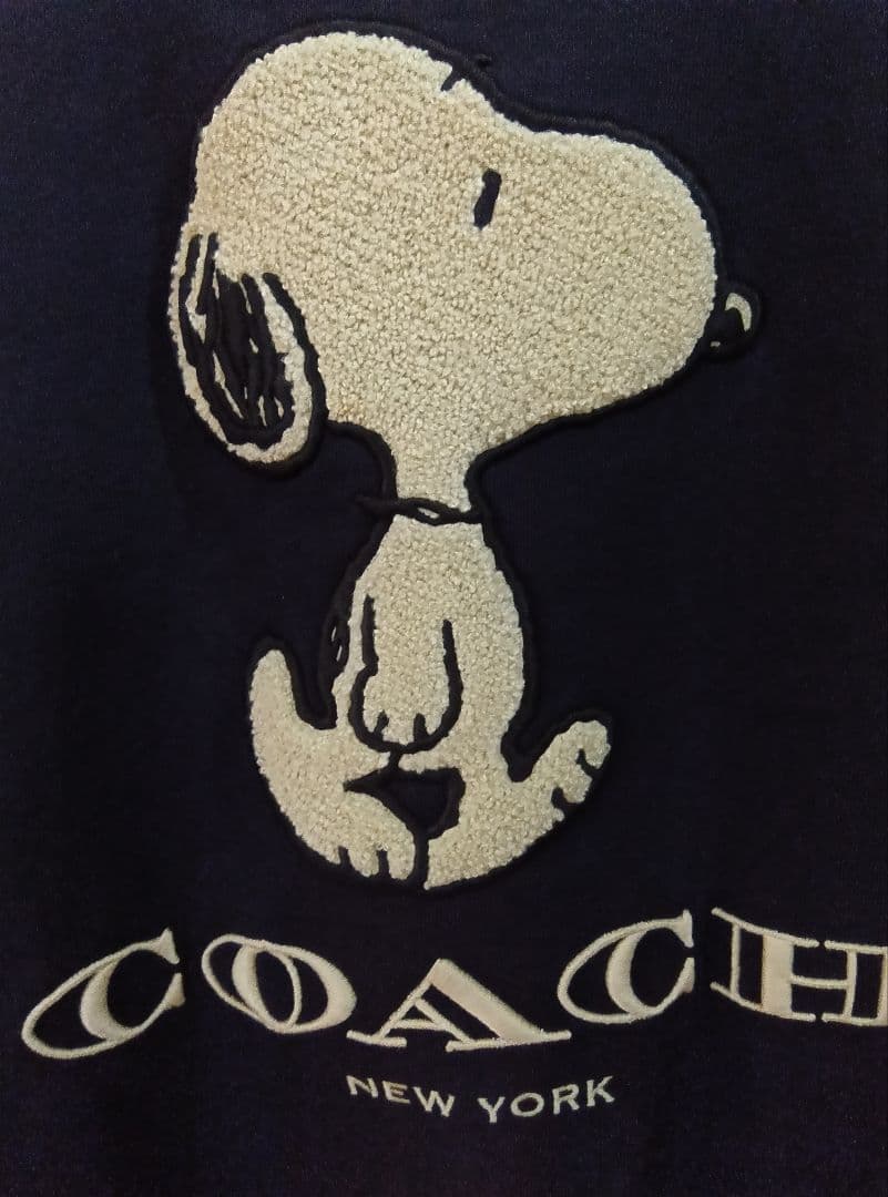 ミー 未使用品 COACH Peanuts スヌーピー スタジャン XS