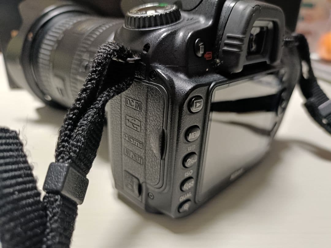 NIKON　D90 AF-S DX 18-200G ED VRⅡ レンズキット⚠