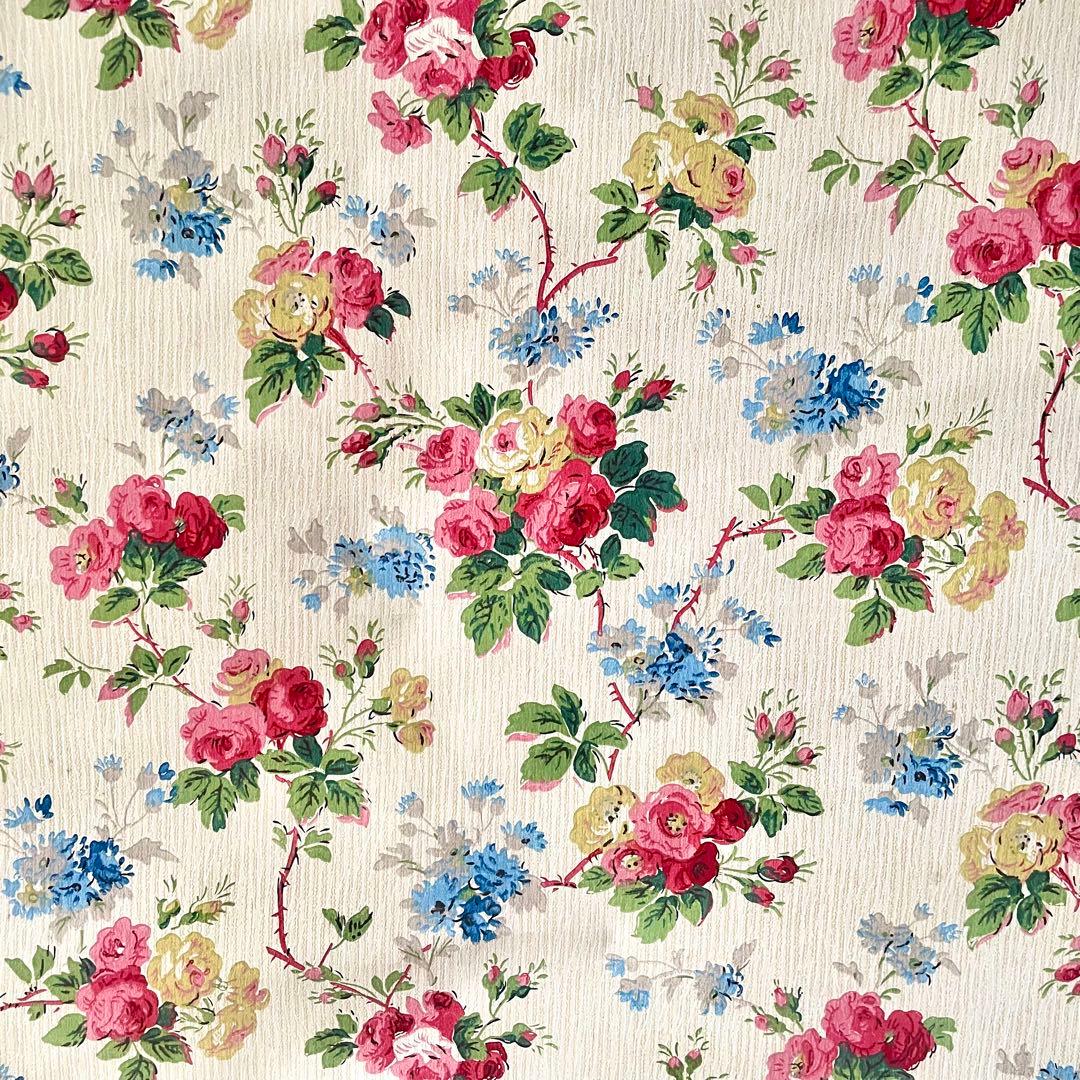 luビスケッツ　ローズ柄壁紙　ウォールペーパー　検フランスアンティーク