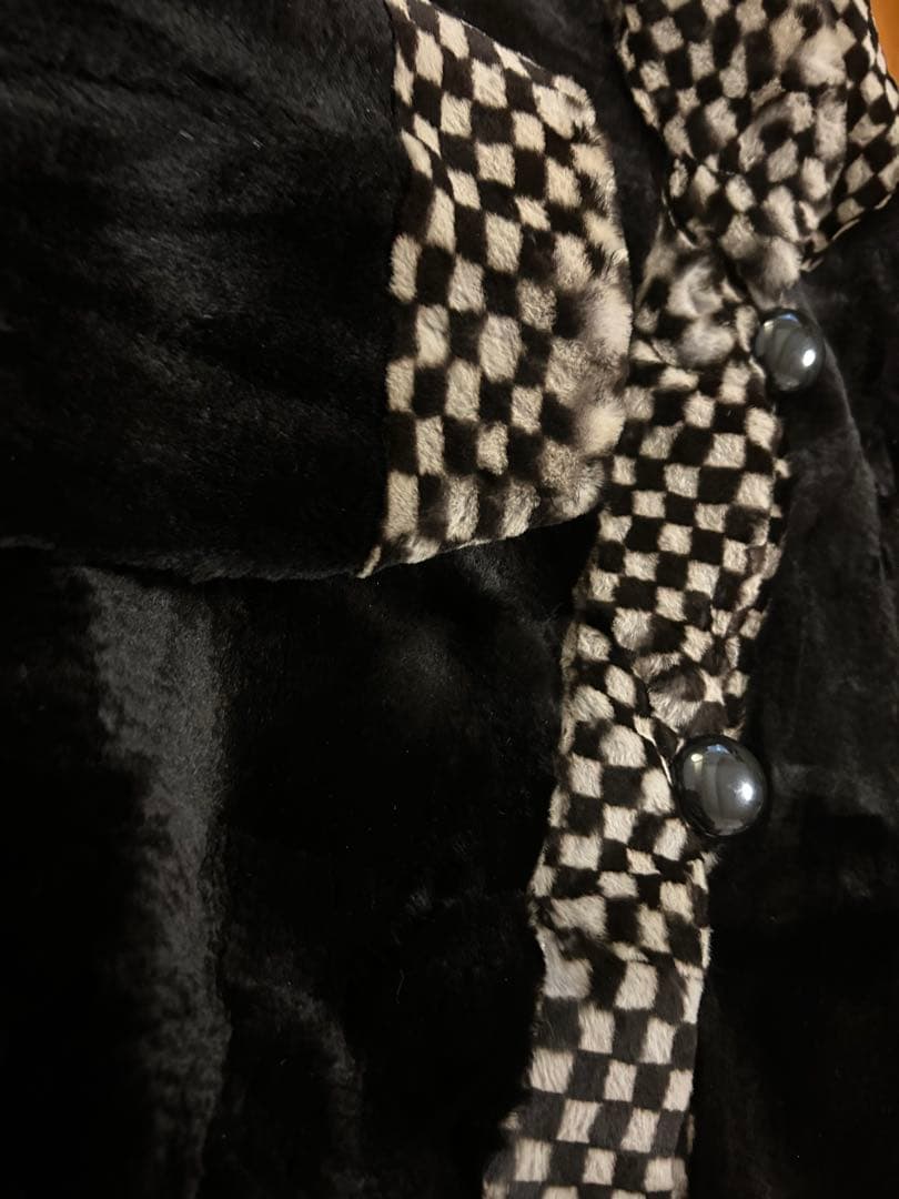 ホワイトベアー　シェアードミンク　　市松模様　ブラック　フリー