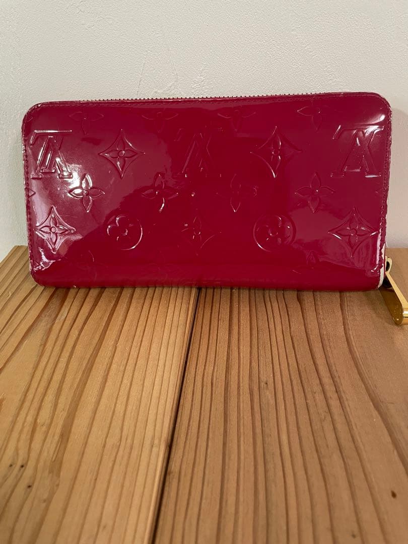 ルイ・ヴィトン 赤 長財布 保存袋・箱付き