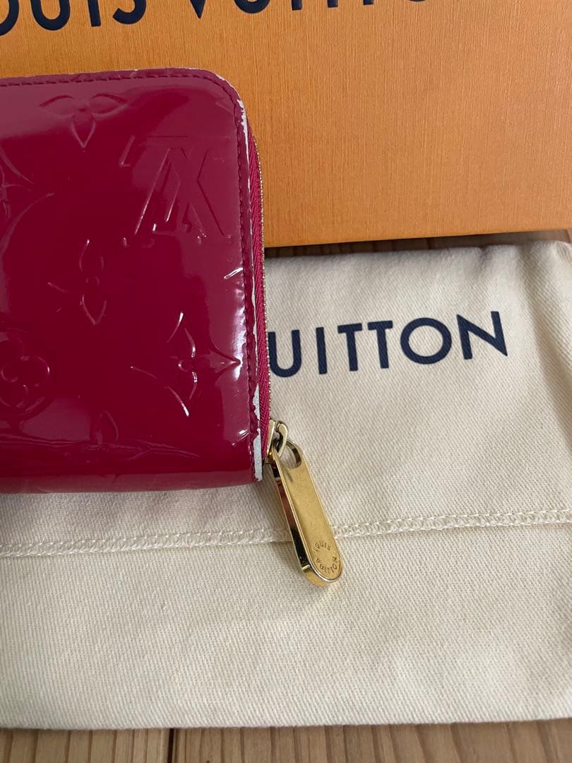 ルイ・ヴィトン 赤 長財布 保存袋・箱付き