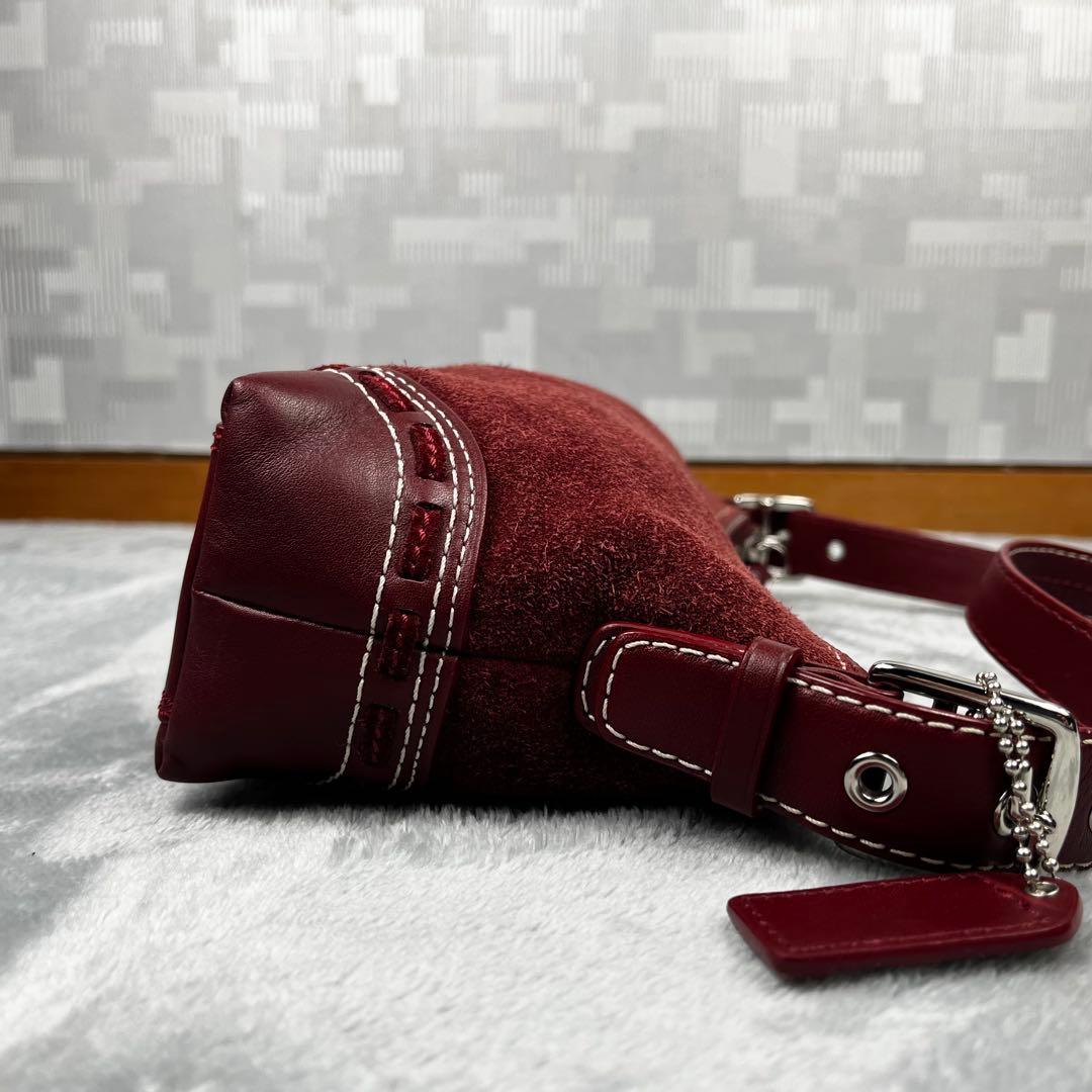 美品 COACH コーチ アクセサリーポーチ スエード レッド 赤