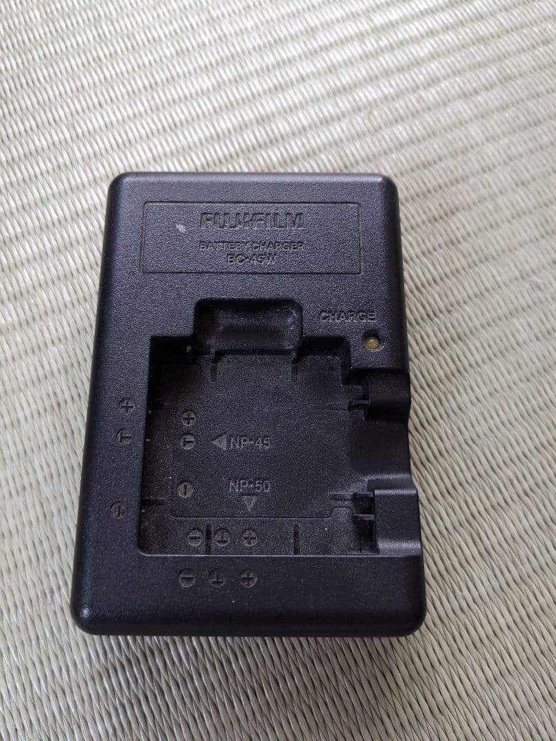 富士フイルム FinePix F200EXR