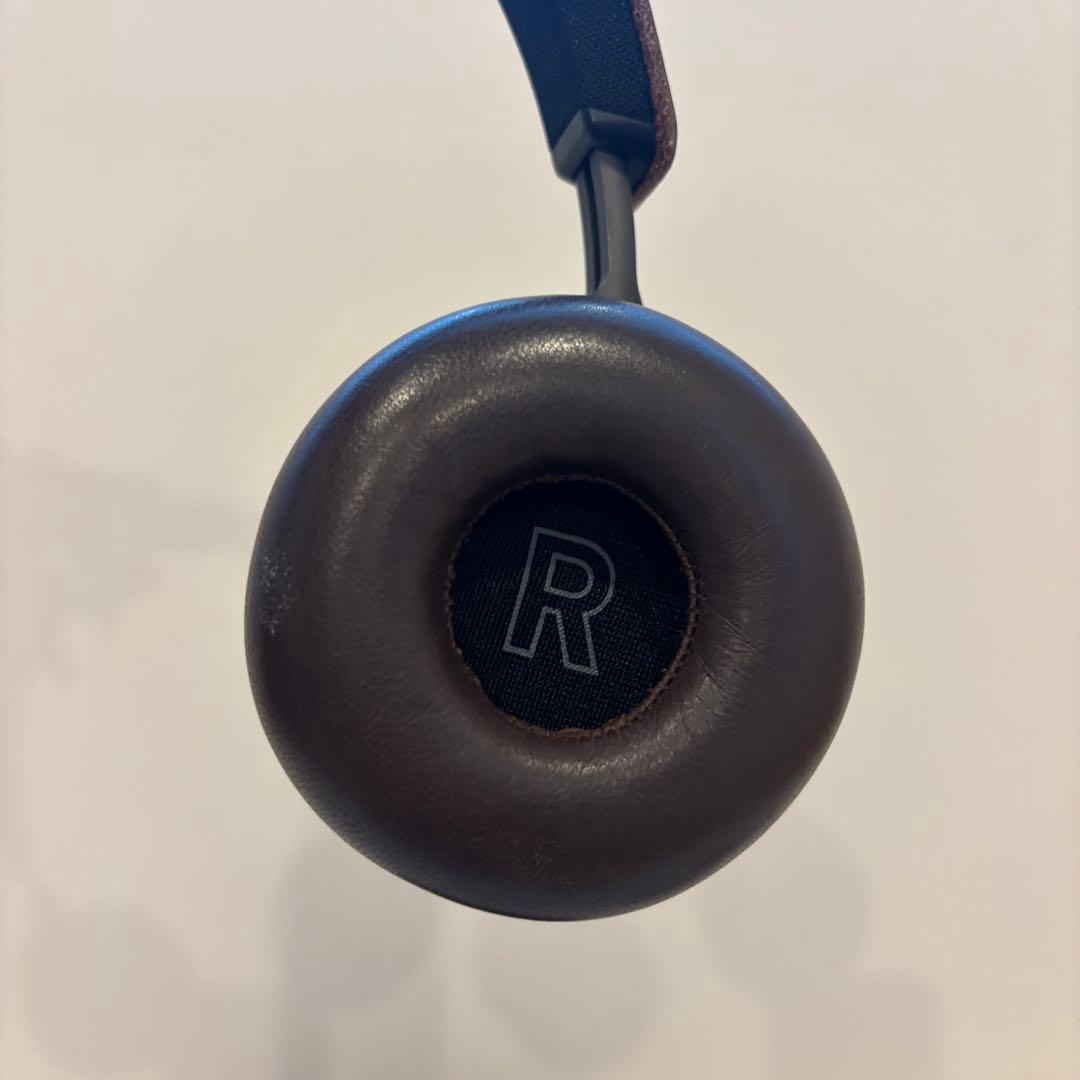 週末セール純正バッテリー付き！BEOPLAY H8 GH バンクアンドオルフセン