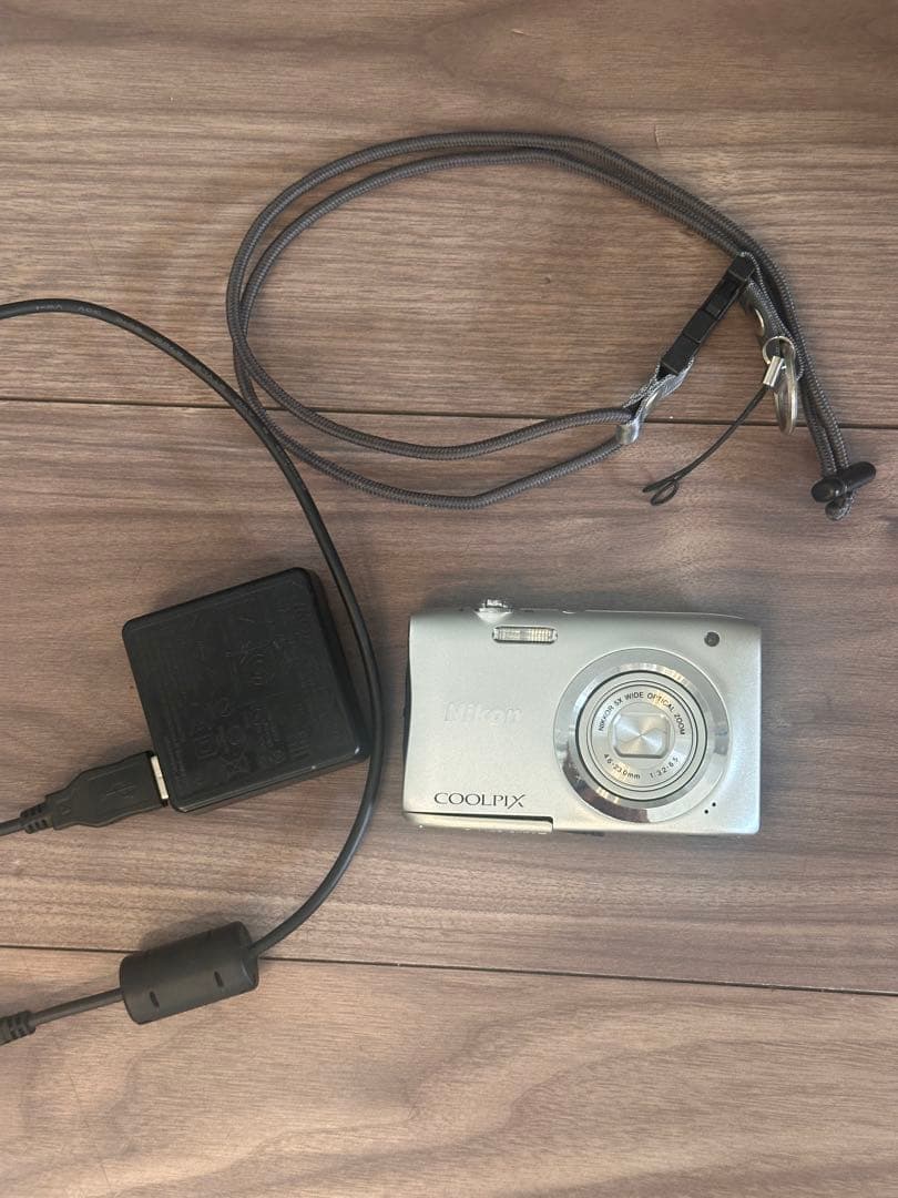 Nikon COOLPIX A100 シルバー