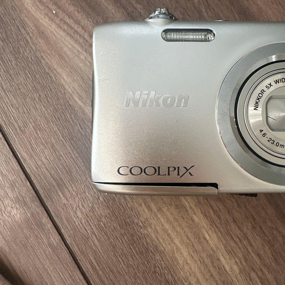 Nikon COOLPIX A100 シルバー