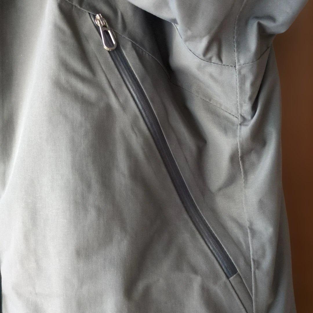 ホグロフストーソンパーカー　レディース