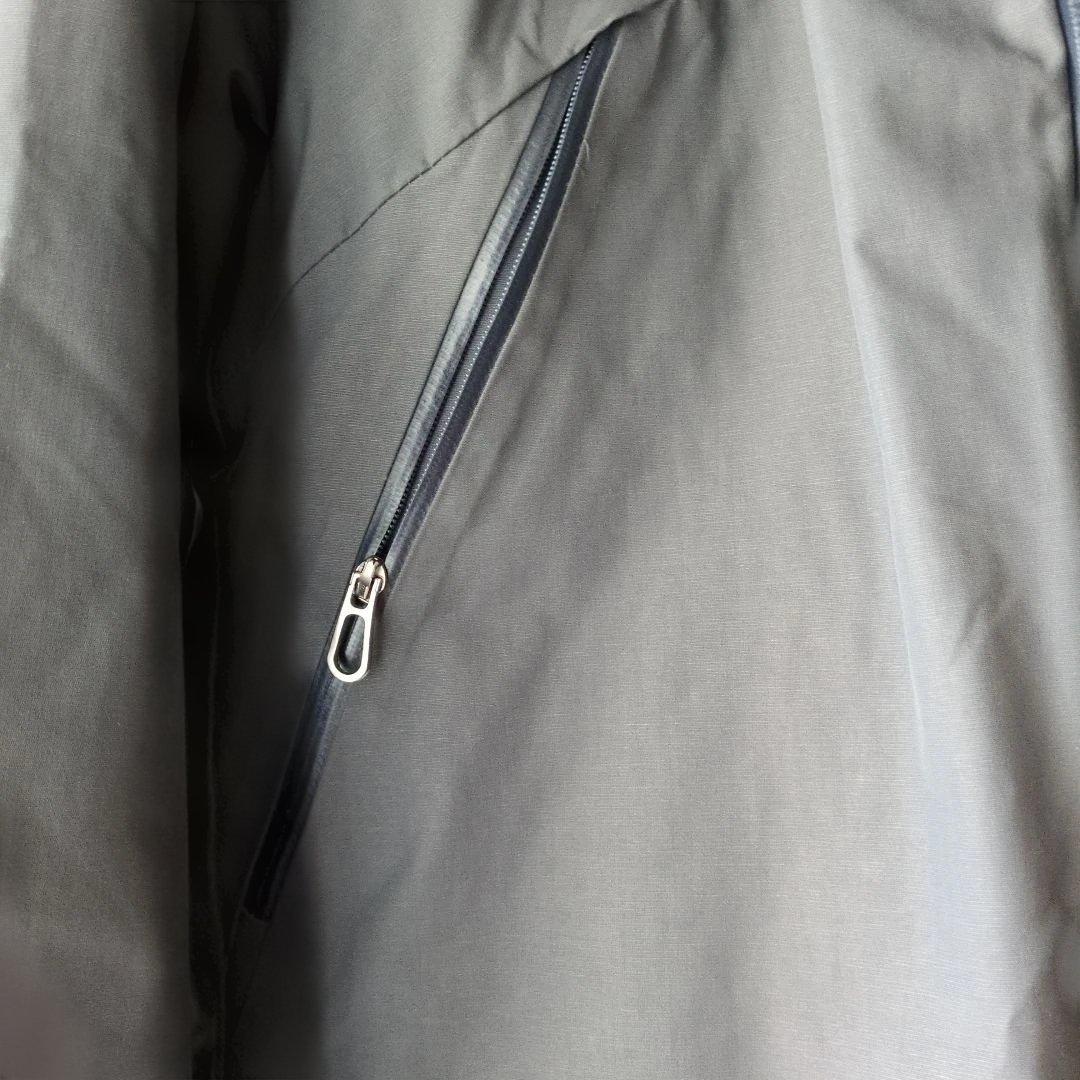 ホグロフストーソンパーカー　レディース