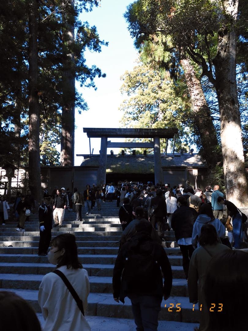 富士フイルム　FUJIFILM xhalf(エックスハーフ)