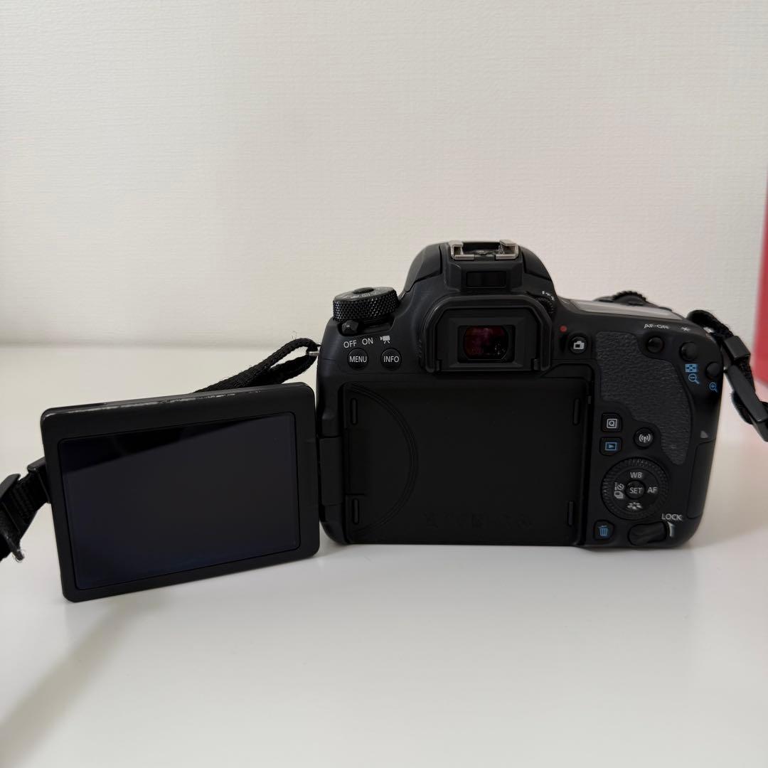 Canon EOS9000D EF-S18-135 IS USM キット