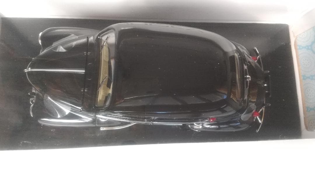 1/18 NOREV Renault ルノー 4CV 1954年 ブラック