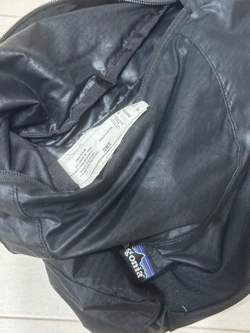 Patagonia ショルダーバッグ スリングバッグ　黒y2k