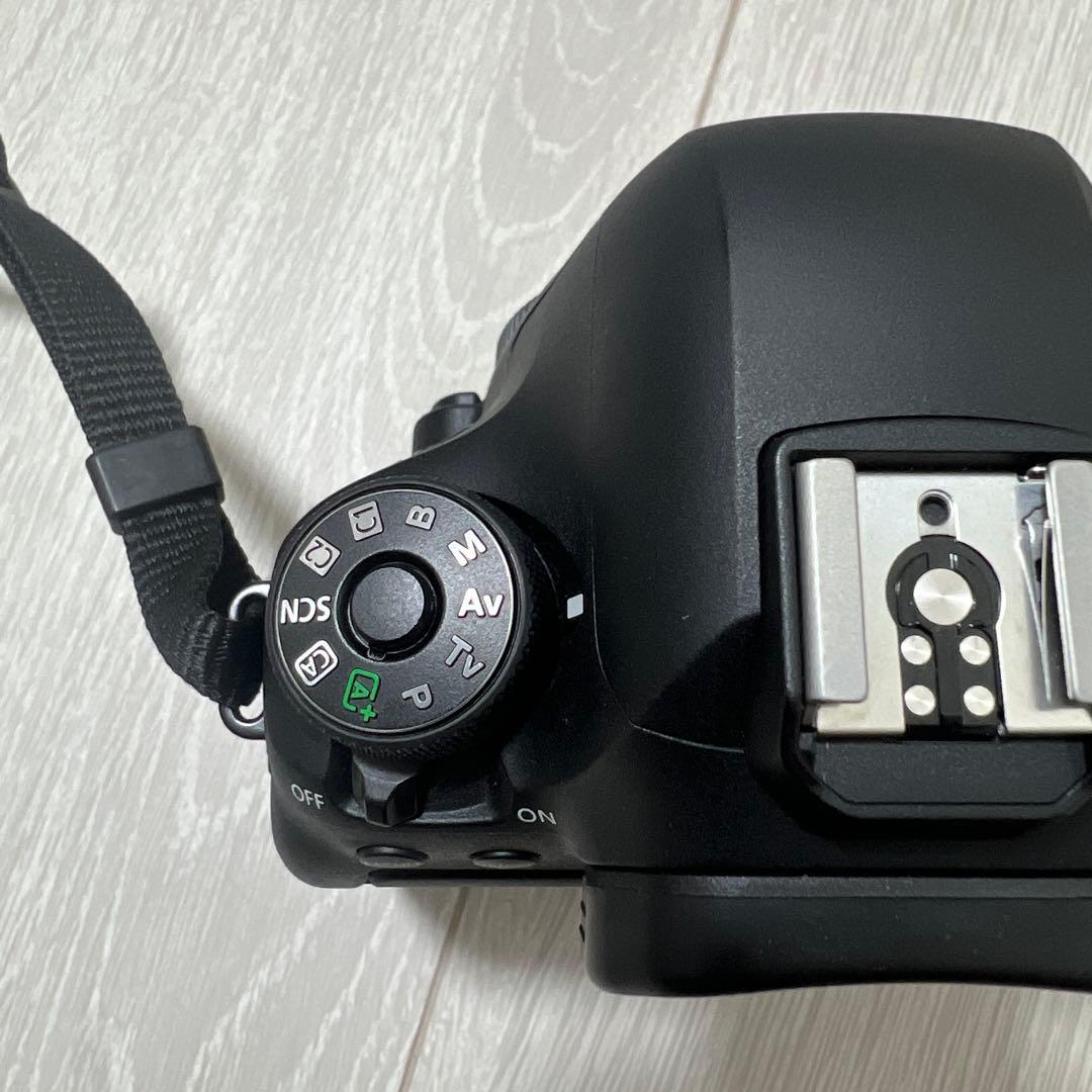 中古美品！Canon EOS 6D Mark II 本体と付属品