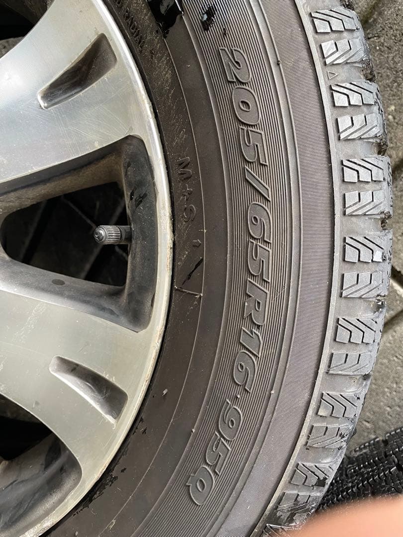伊豆太郎　アルファード純正16インチ スタッドレス　1本パンクのため格安