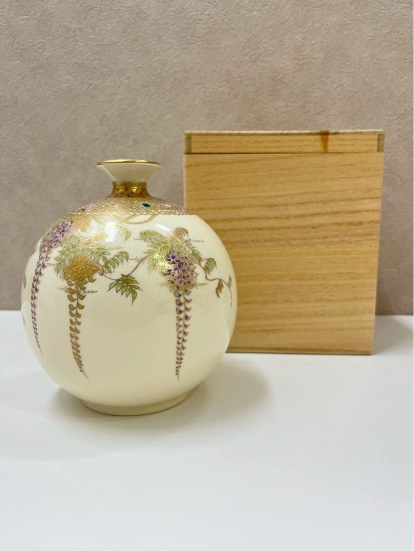 白薩摩 花瓶 金彩藤文 共箱付き 未使用品