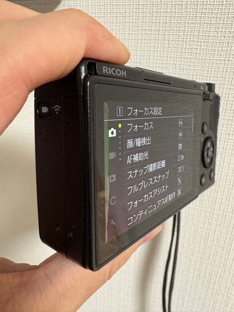 RICOH GR IIIデジタルカメラ 本体と付属品