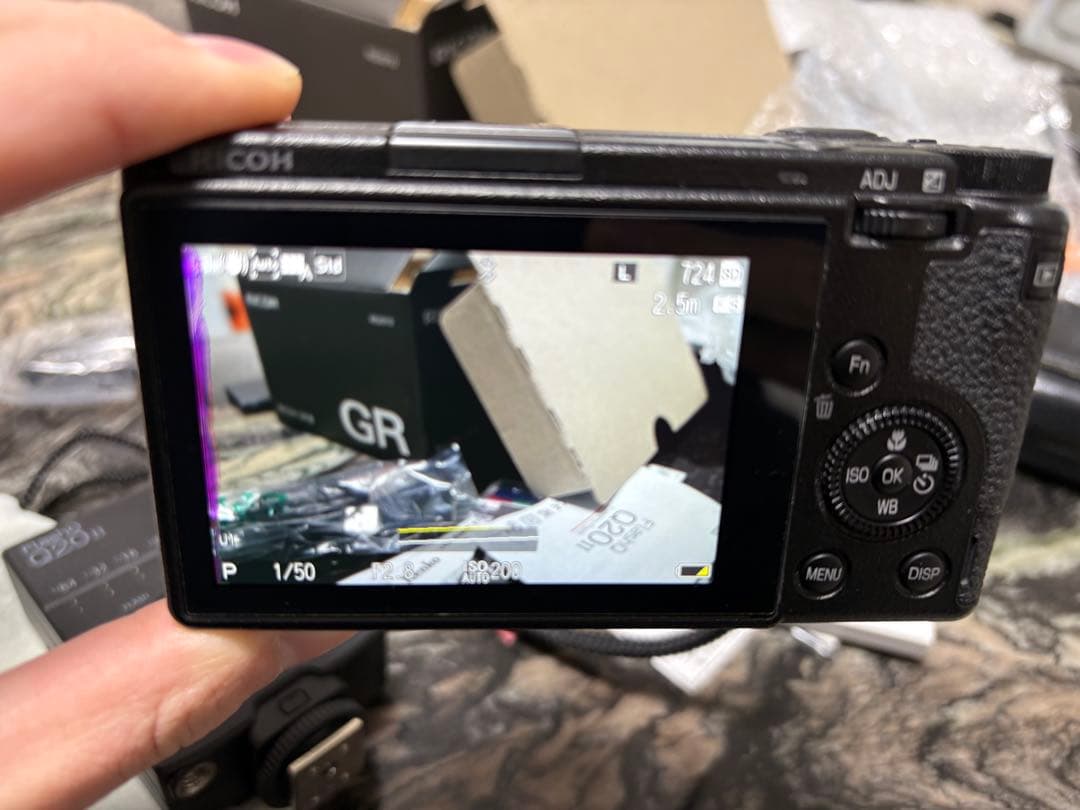 RICOH GR IIIデジタルカメラ 本体と付属品