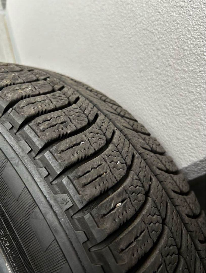 ハイエース15インチミシュランスタッドレスタイヤ 2023年製　送料込み！