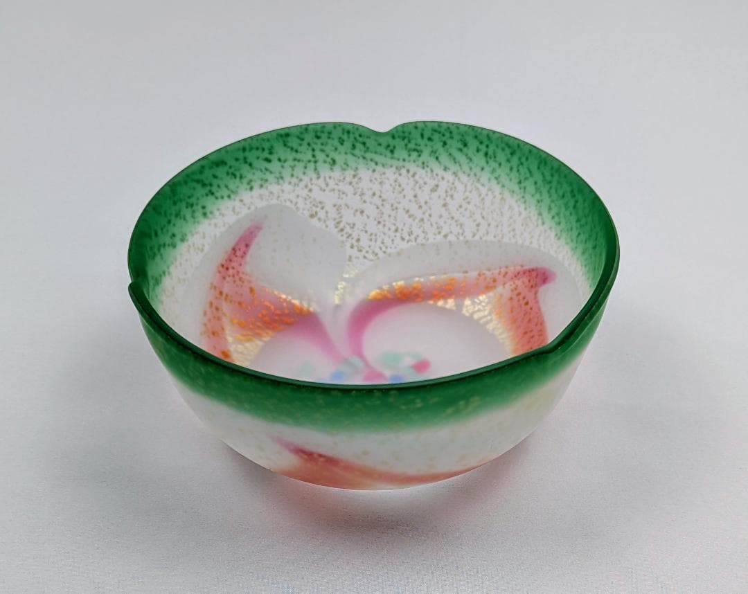 石井康治　花弁紋金彩手吹きガラス鉢