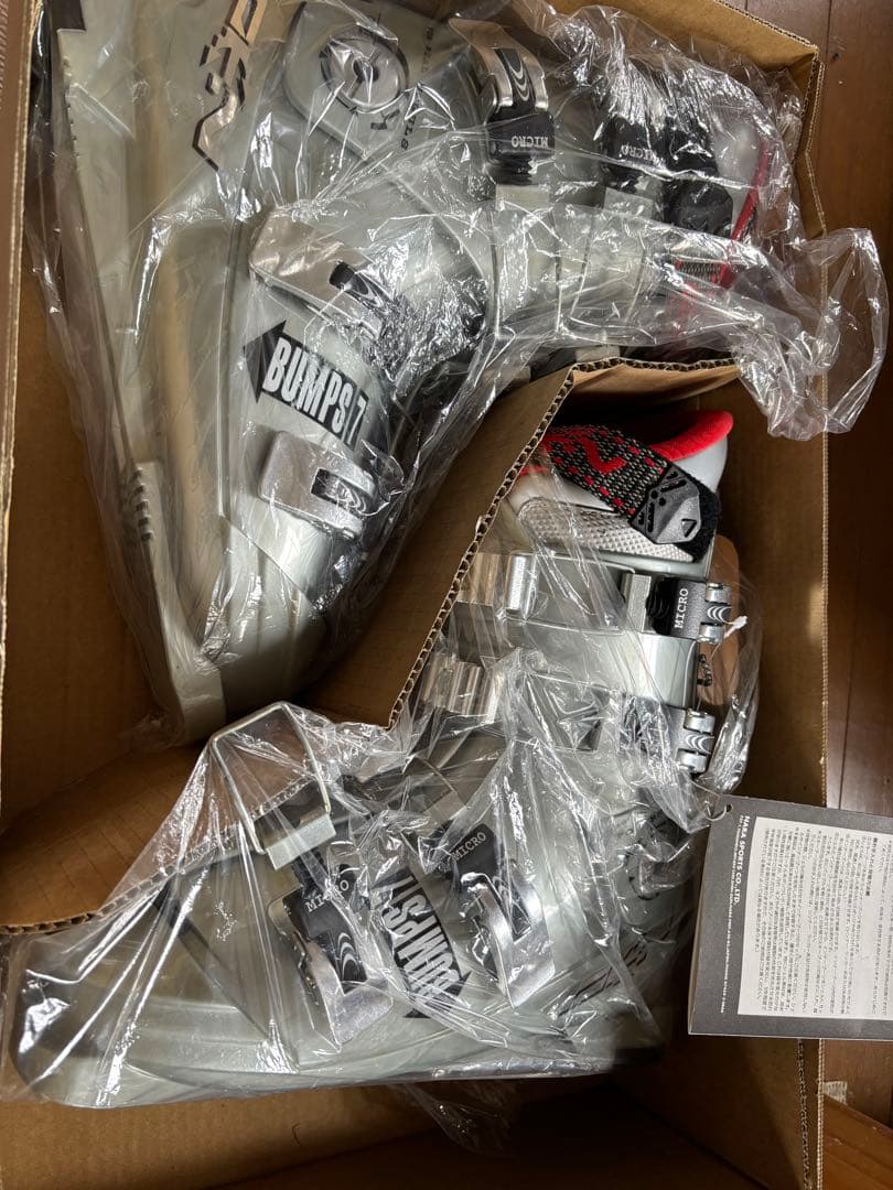 GEN Bumps スキー ブーツBP7