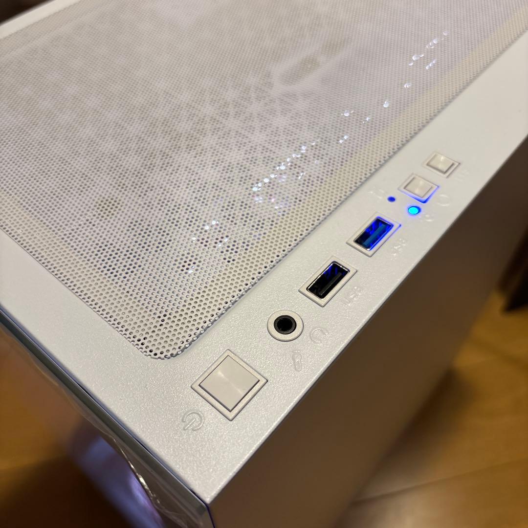 ぽ　ゲーミングPC ホワイト×ピンク5700X 4060