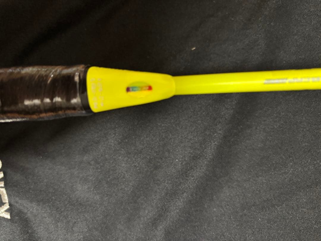 新品同様　YONEX ARCSABER 7 PRO 4U ガットグリップ付き