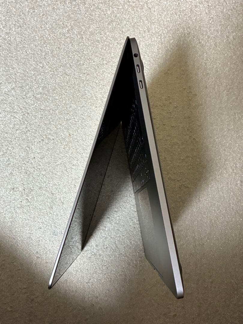 MacBookPro15インチ2018 、Corei9、SSD1TB、32GB