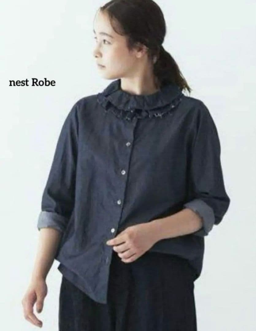 ネストローブ　デニムフリルカラーブラウス