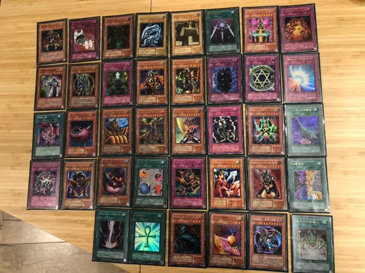 遊戯王 カード　初期　まとめ　他約1000枚以上