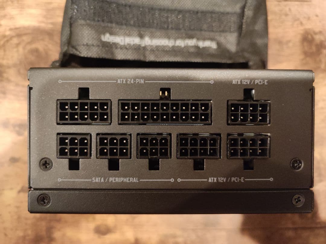 電源ユニット Fractal Design Ion SFX 650G