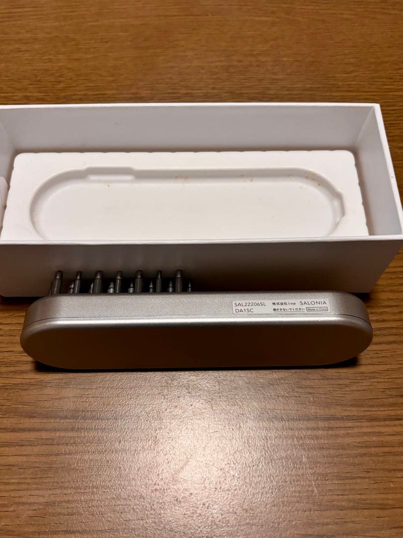 【サロニア】SALONIA EHS LIFT BRUSH 美顔器