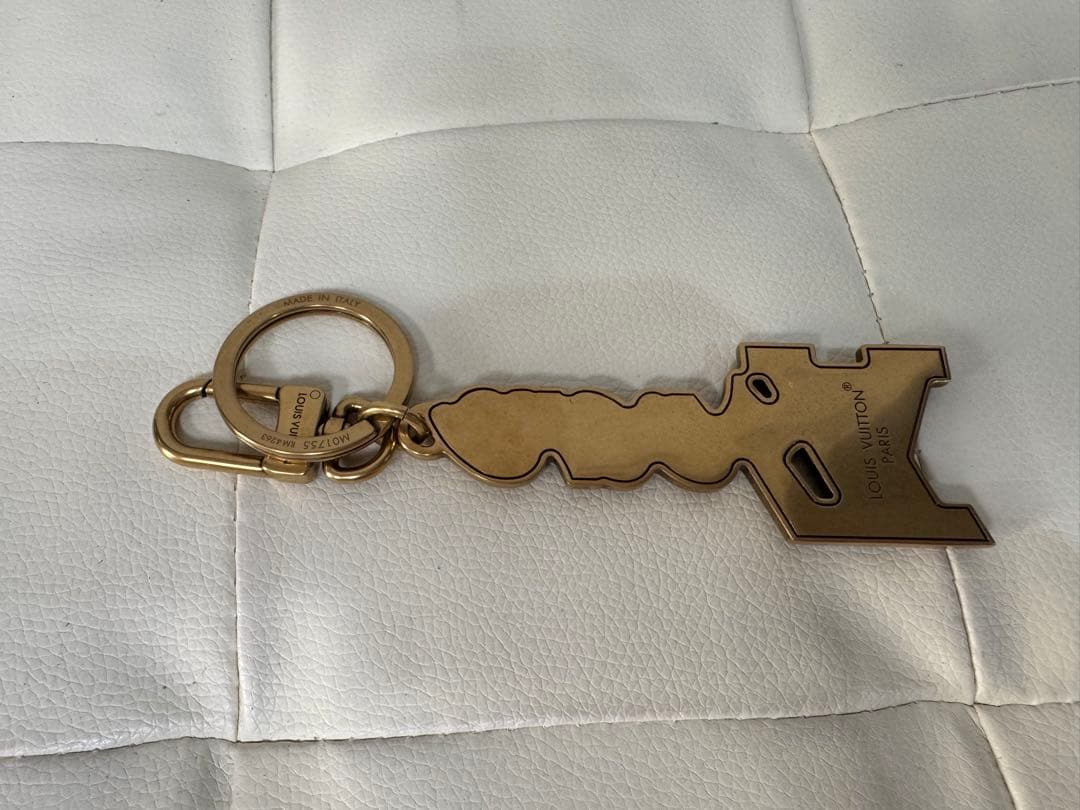 未使用 キーホルダー　ルイヴィトン　バーズ スタッズ バックチャーム
