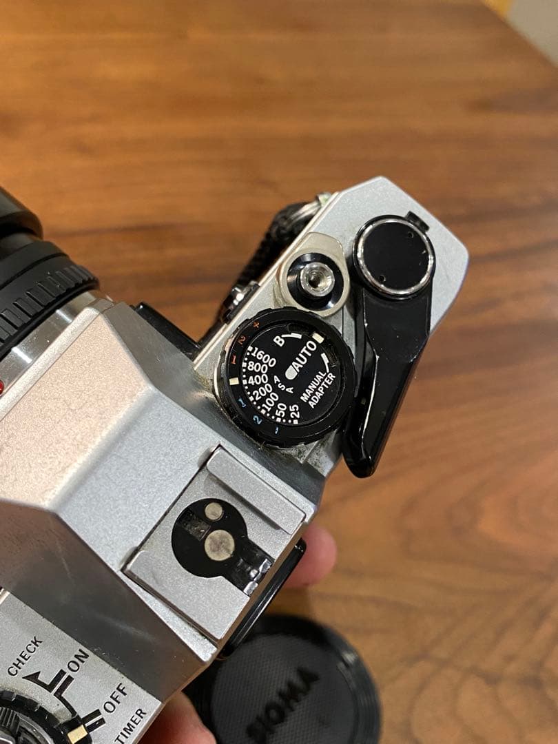 OLYMPUS OM-10 フィルム一眼　シグマ1:2.8 50マクロレンズ付