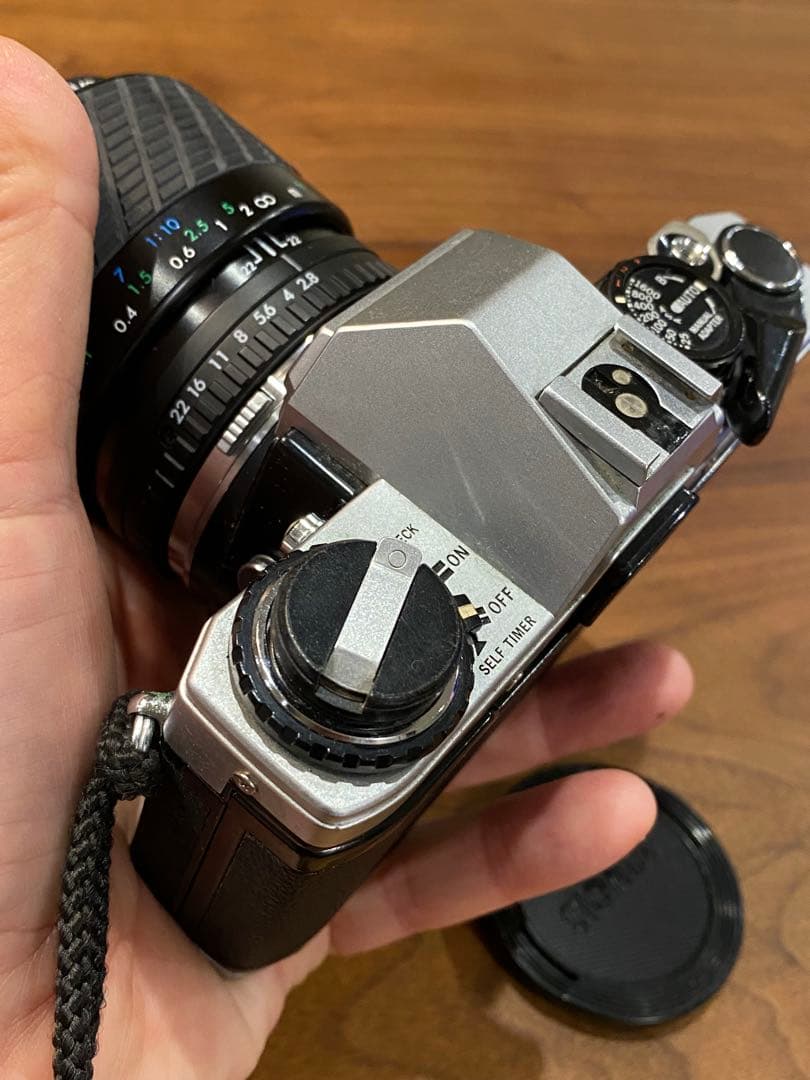 OLYMPUS OM-10 フィルム一眼　シグマ1:2.8 50マクロレンズ付