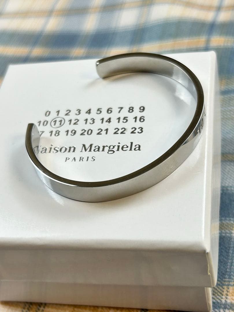 メゾンマルジェラ バングル ブレスレット