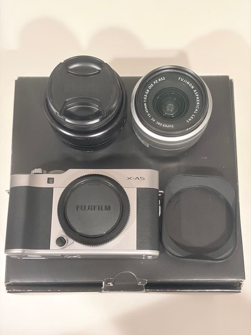 Fujifilm X-A5 ミラーレスカメラ 神レンズ付き
