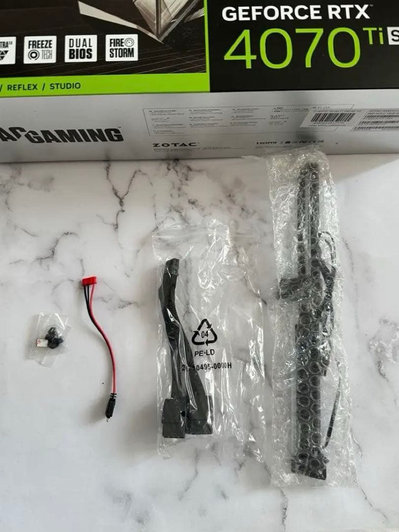 グラフィックボード・グラボ・ビデオカード ZOTAC GAMING GeForce RTX 4070 Ti SUPER