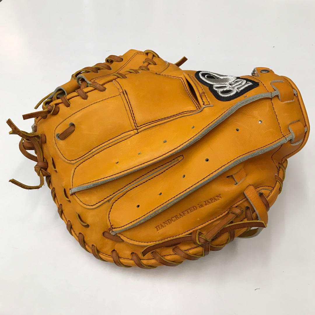 Core（コア）硬式ミット　01型