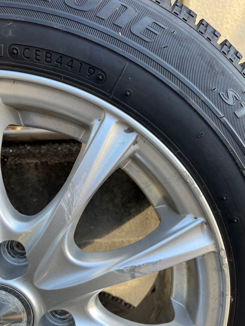 スタッドレスタイヤ 14インチ 165/70アルミセット　VW up!に使用