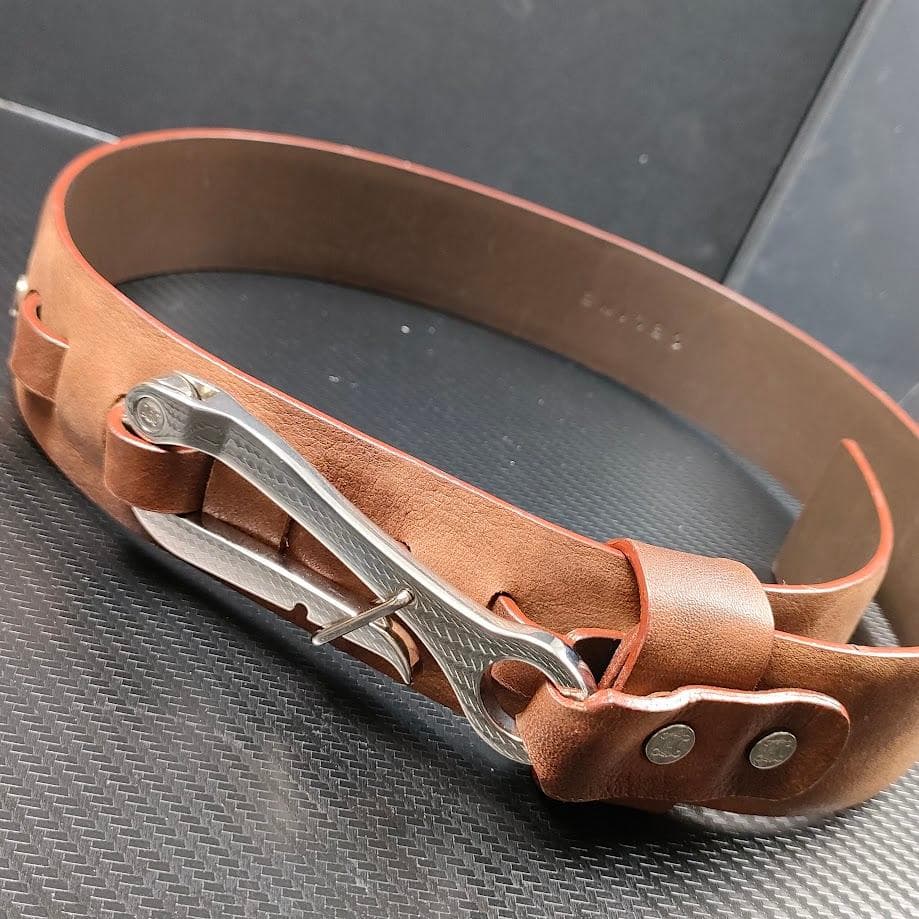 ヴィンテージ CELINE セリーヌ ペリカンフック ベルト レディース