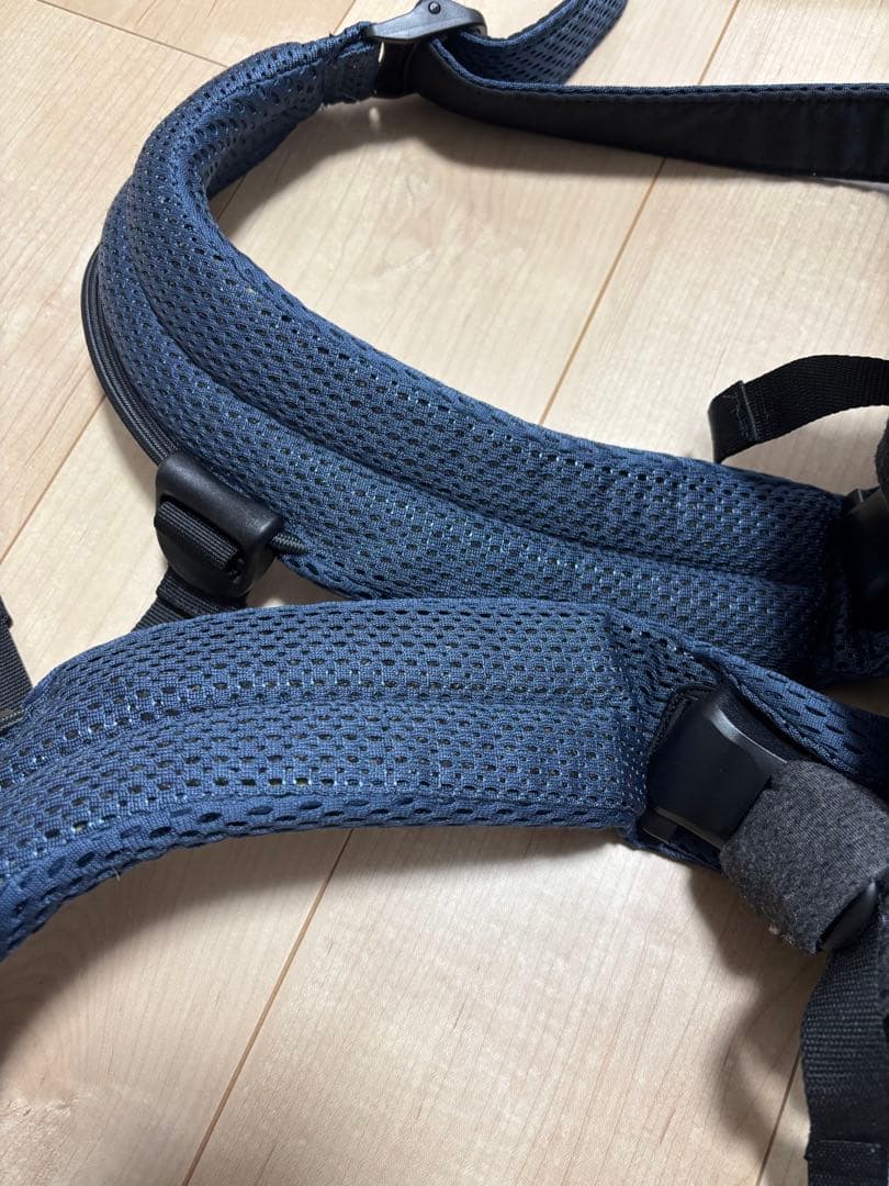 ベビービョルン　ベビーキャリア　ハーモニー　ネイビー　防寒ケープ付き