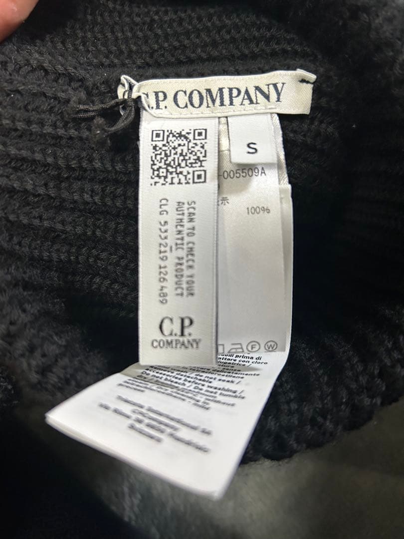 C.P. COMPANY ブラック ニット帽 S はるまんjpさん専用
