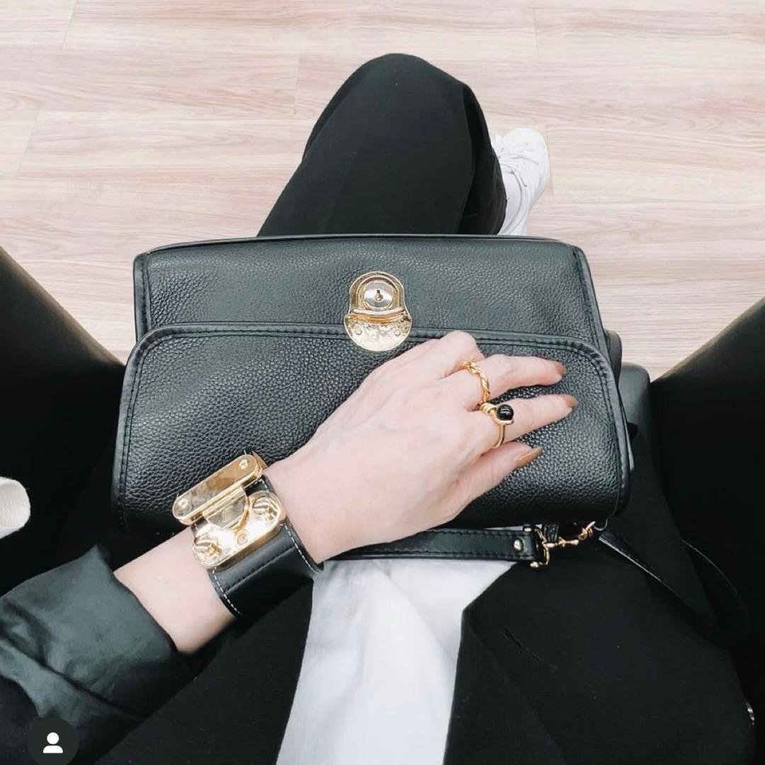 ANIECA レザーバングル　ブラック&シルバー