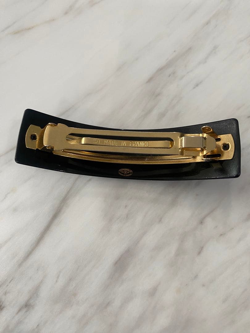 CHANEL ブラック ヘアクリップ クリスタル装飾